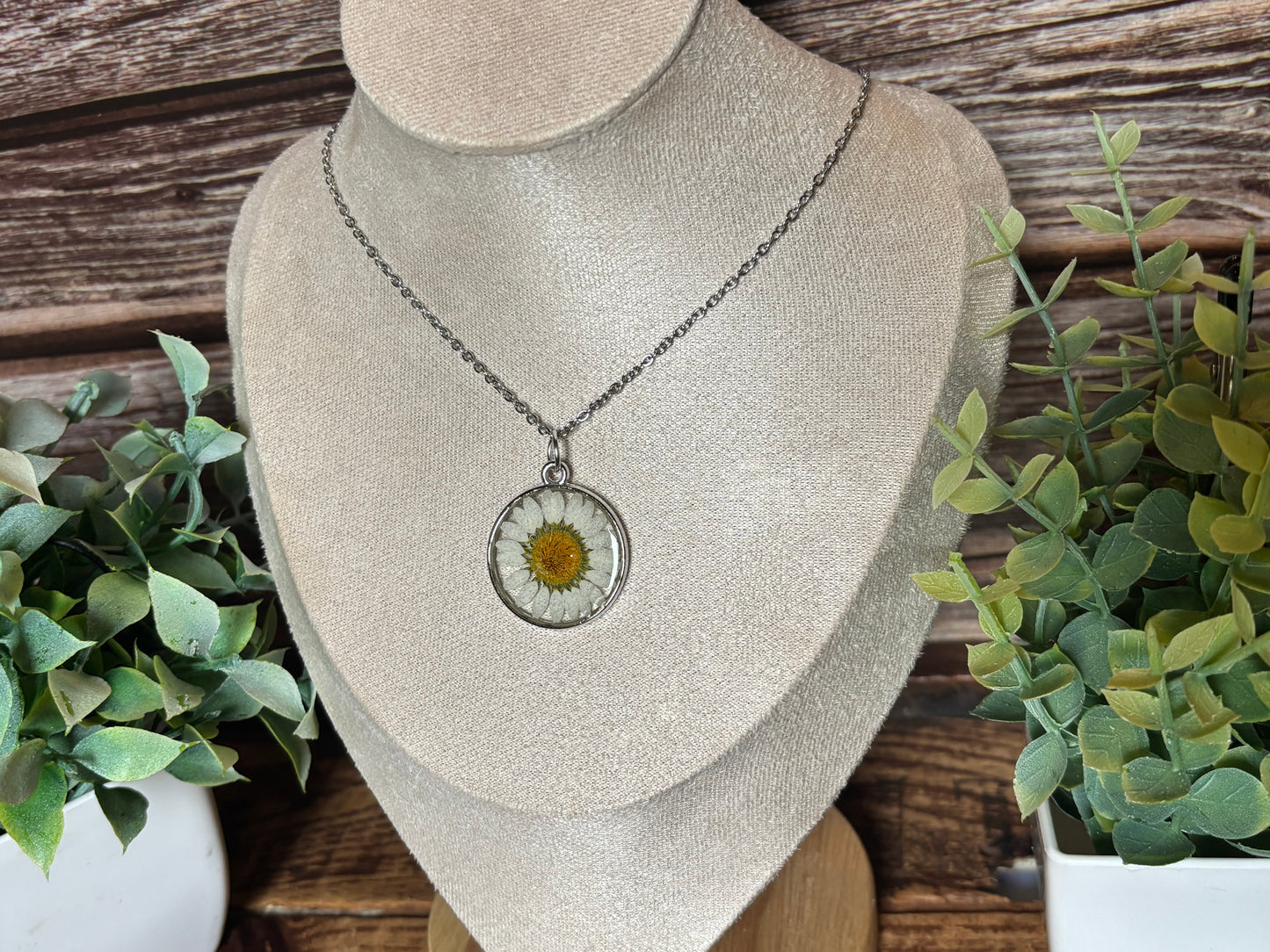 Daisy Medallion Necklace