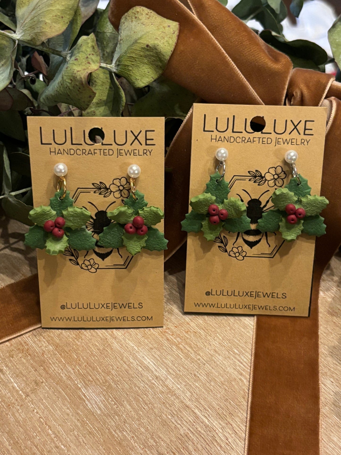 Holly Leaves & Berries