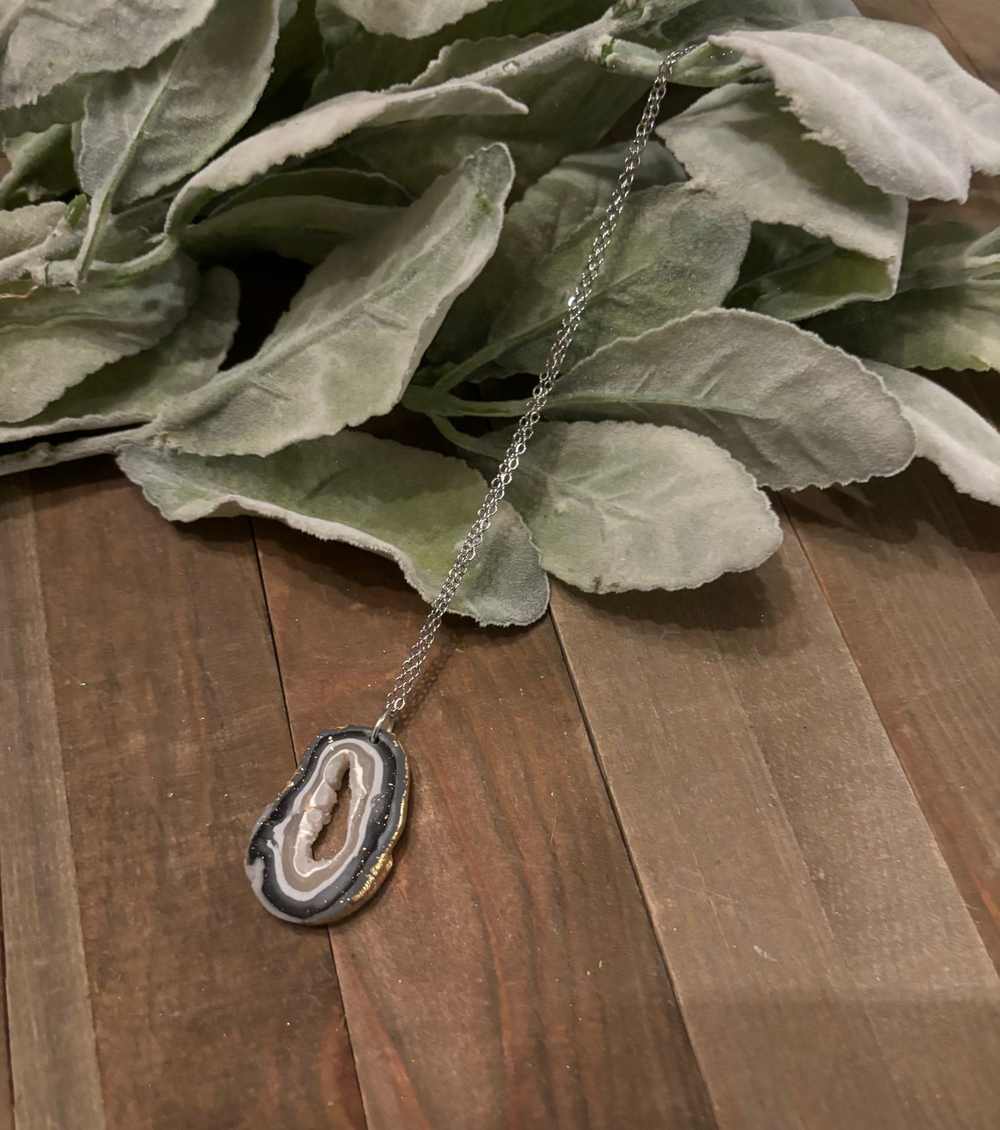 Single Geode Pendant Necklace