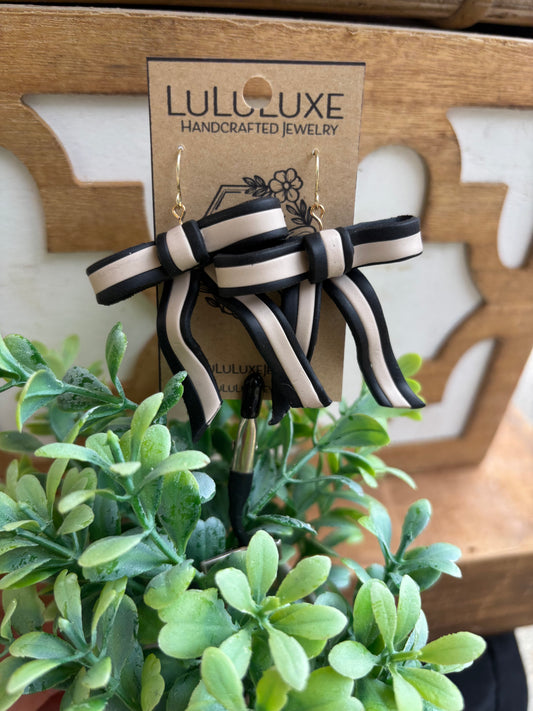 Perfect Neutral Bows