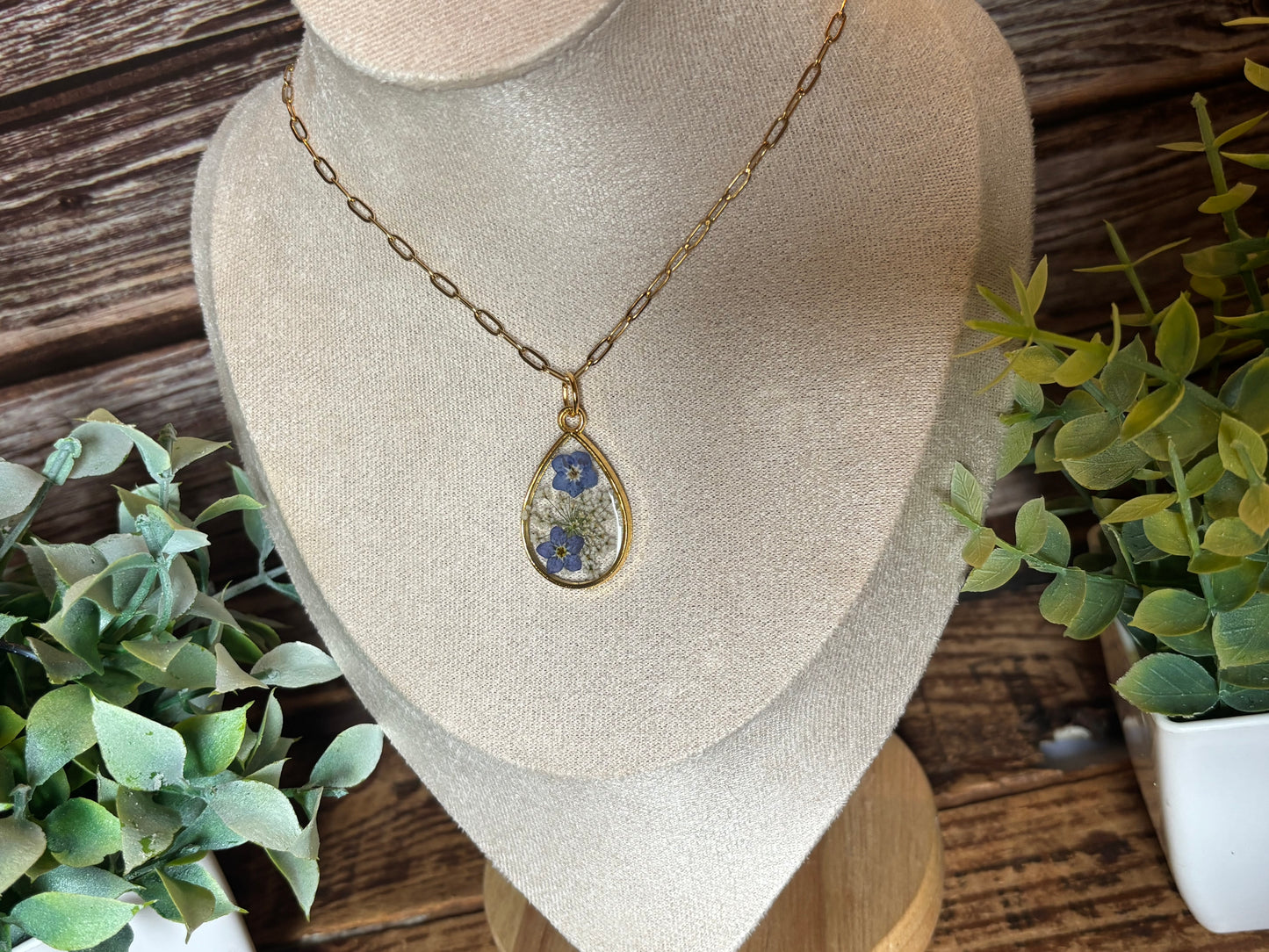 Teardrop Forget me Not Necklace