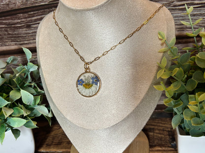 Split Daisy Medallion Necklace