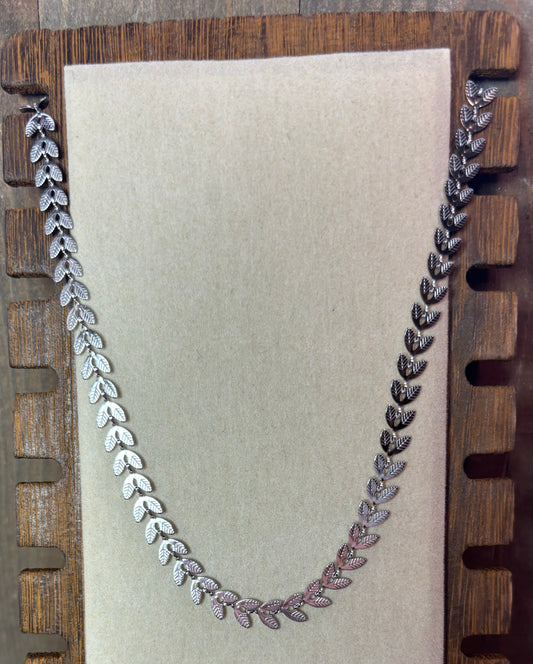 Leafy Chevron Necklace