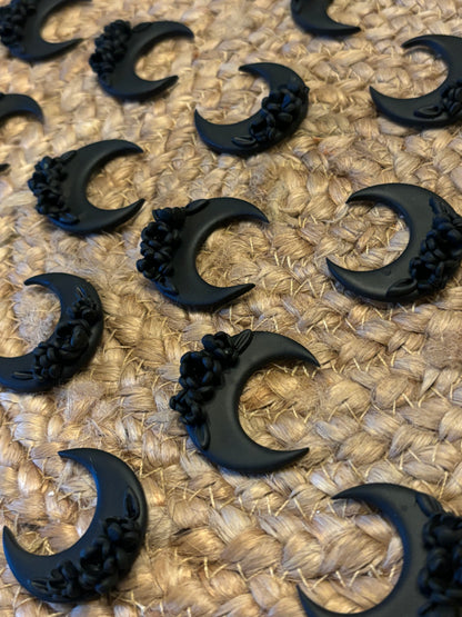 Monochromatic Crescent Moons