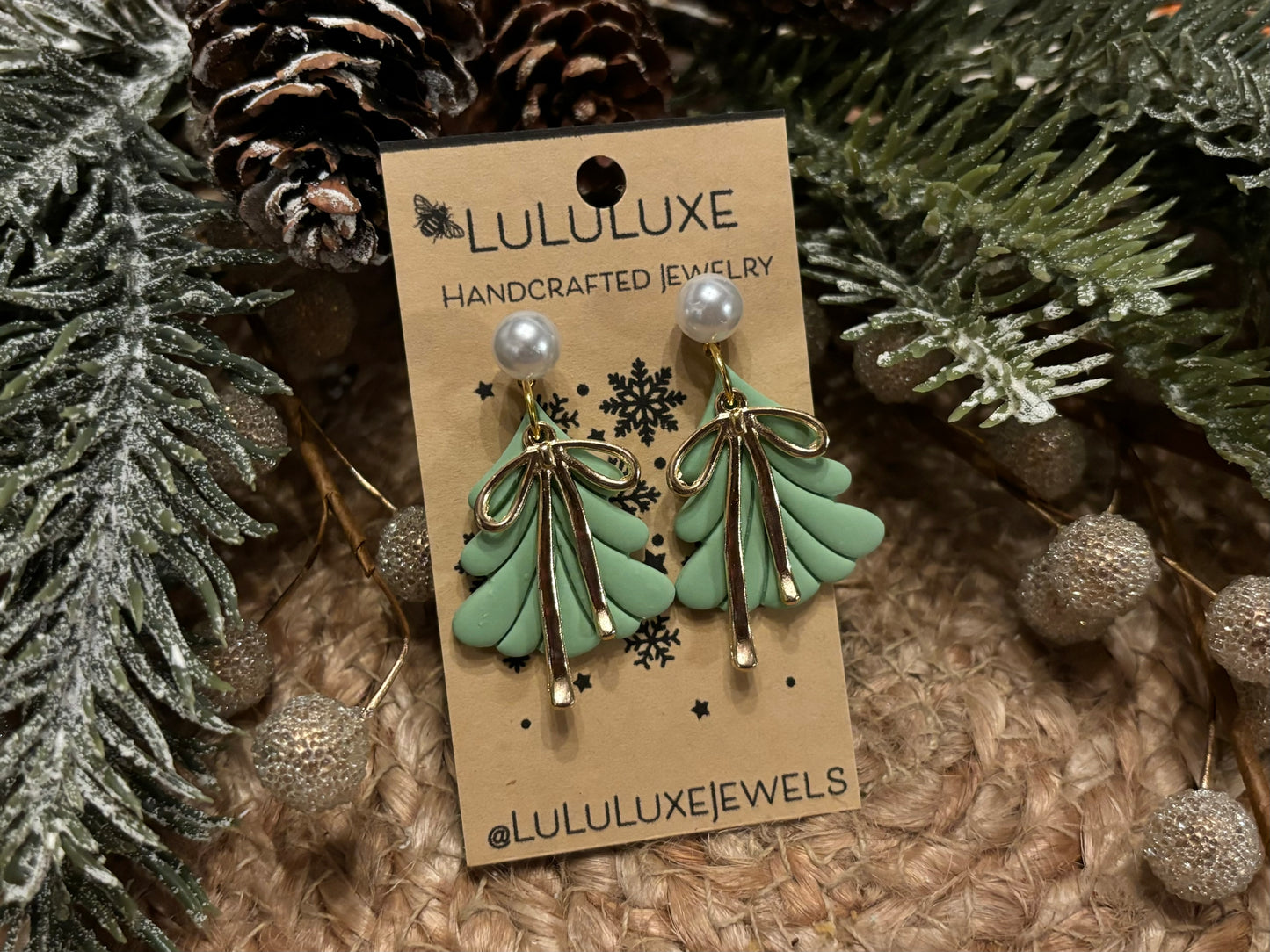 Classic Christmas Trees with bows