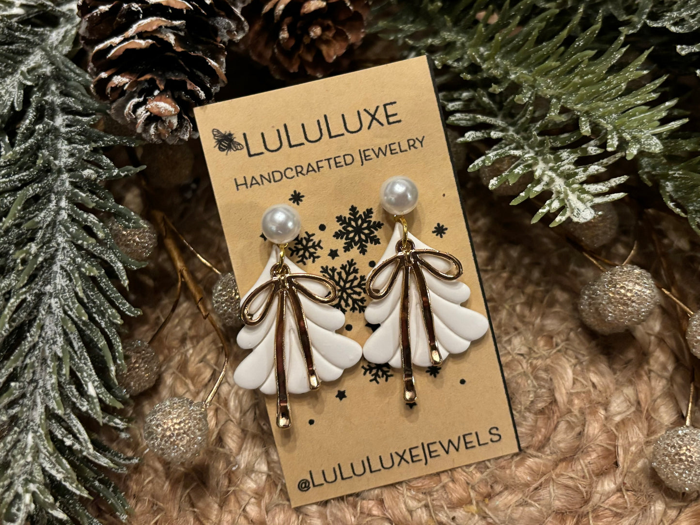 Christmas White & Bows