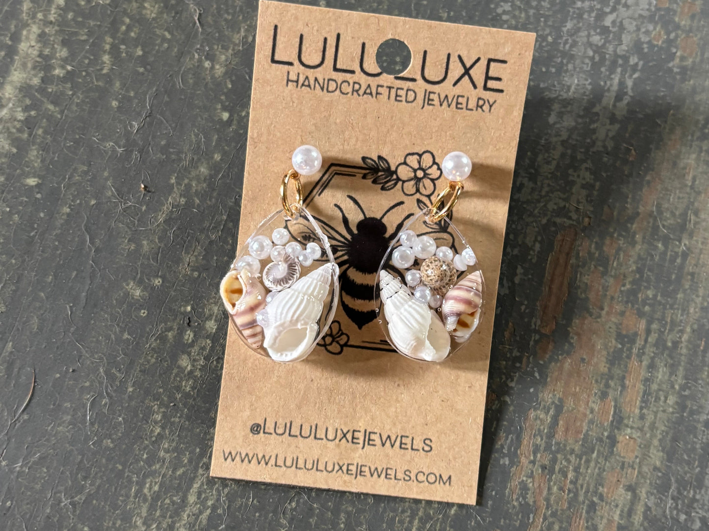 Coastal Seashell Teardrop earrings